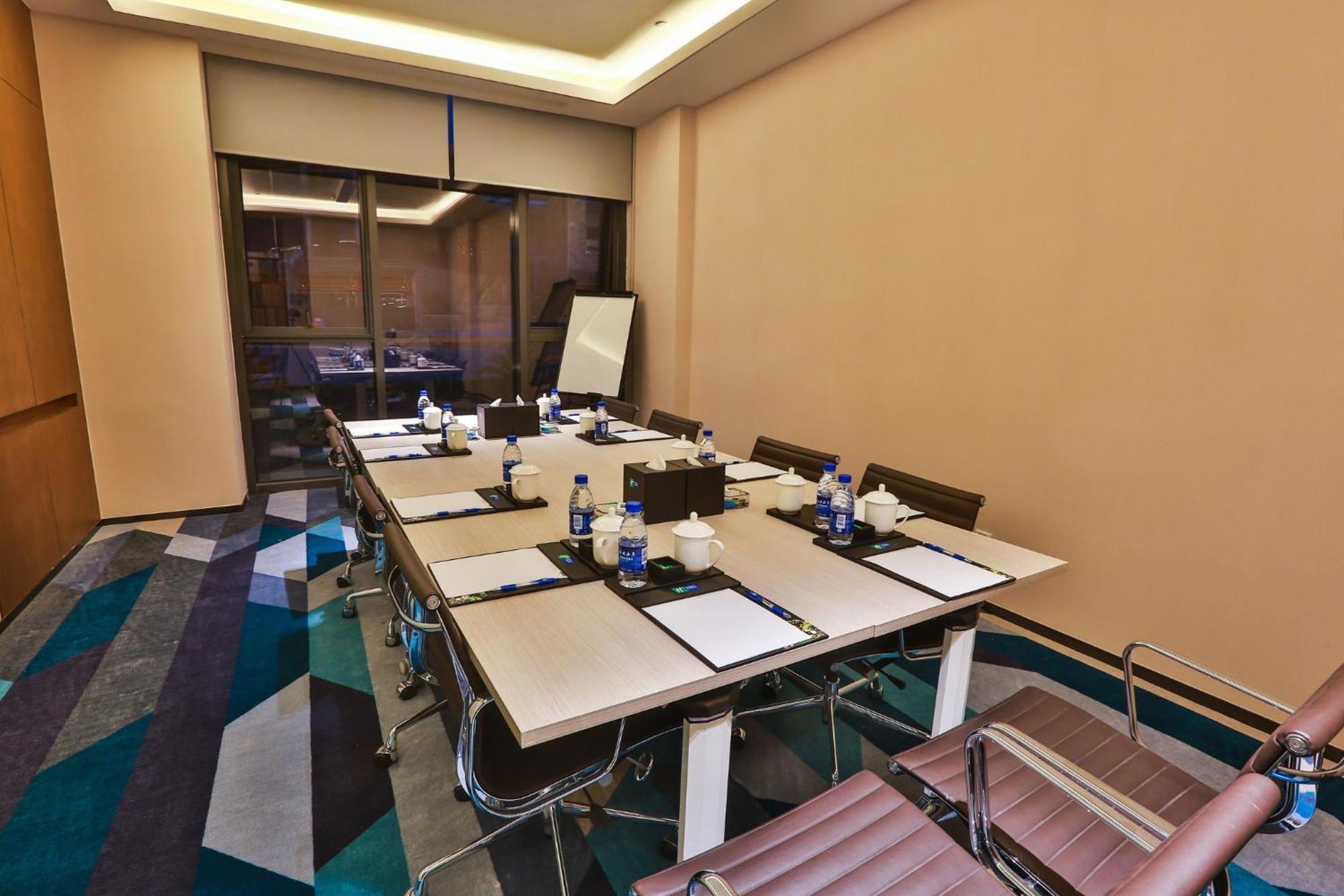 Holiday Inn Express Emei Mountain By Ihg Omejsan Kültér fotó